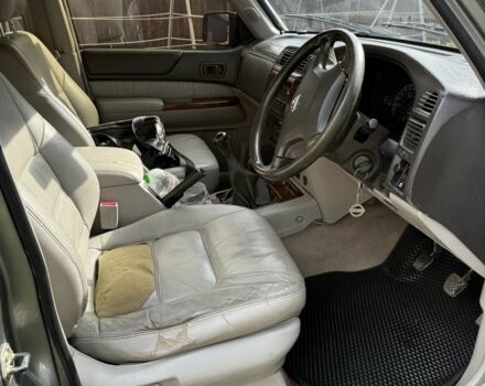 Серый Ниссан Патрол, объемом двигателя 3 л и пробегом 200 тыс. км за 9340 $, фото 5 на Automoto.ua