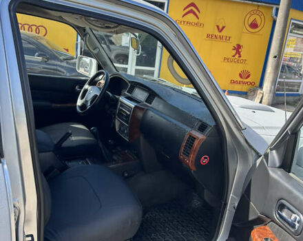 Серый Ниссан Патрол, объемом двигателя 3 л и пробегом 283 тыс. км за 20000 $, фото 10 на Automoto.ua