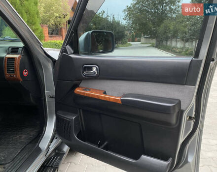 Сірий Ніссан Патрол, об'ємом двигуна 3 л та пробігом 250 тис. км за 19500 $, фото 10 на Automoto.ua