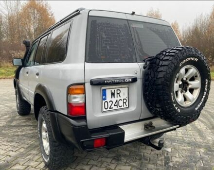 Серый Ниссан Патрол, объемом двигателя 3 л и пробегом 200 тыс. км за 4000 $, фото 4 на Automoto.ua