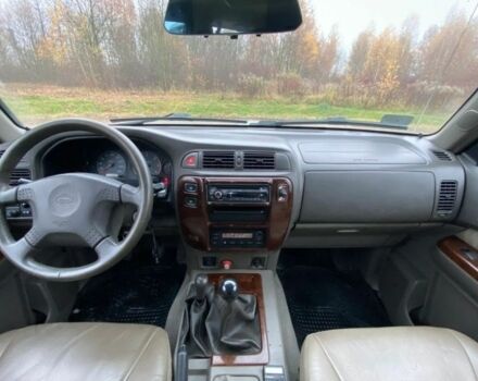 Серый Ниссан Патрол, объемом двигателя 3 л и пробегом 200 тыс. км за 4000 $, фото 9 на Automoto.ua