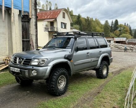 Серый Ниссан Патрол, объемом двигателя 3 л и пробегом 200 тыс. км за 9340 $, фото 13 на Automoto.ua
