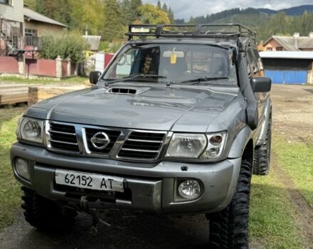 Серый Ниссан Патрол, объемом двигателя 3 л и пробегом 200 тыс. км за 9340 $, фото 15 на Automoto.ua