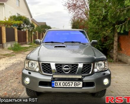 Серый Ниссан Патрол, объемом двигателя 3 л и пробегом 250 тыс. км за 20000 $, фото 7 на Automoto.ua