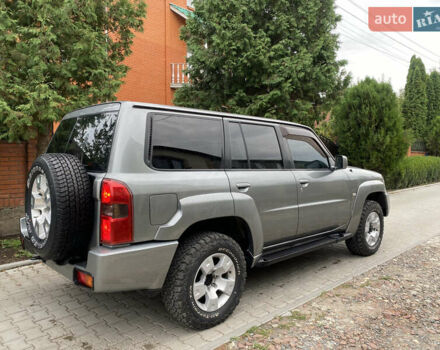 Сірий Ніссан Патрол, об'ємом двигуна 3 л та пробігом 250 тис. км за 19500 $, фото 1 на Automoto.ua