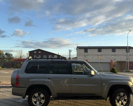 Серый Ниссан Патрол, объемом двигателя 2.95 л и пробегом 369 тыс. км за 19000 $, фото 1 на Automoto.ua