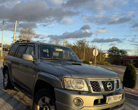 Серый Ниссан Патрол, объемом двигателя 2.95 л и пробегом 369 тыс. км за 19000 $, фото 9 на Automoto.ua