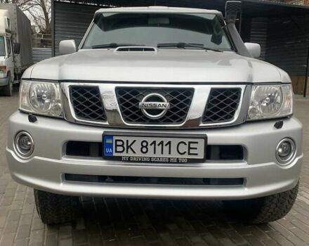 Серый Ниссан Патрол, объемом двигателя 2.95 л и пробегом 204 тыс. км за 22800 $, фото 7 на Automoto.ua