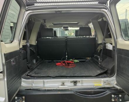 Серый Ниссан Патрол, объемом двигателя 3 л и пробегом 140 тыс. км за 19500 $, фото 6 на Automoto.ua