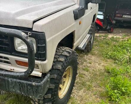 Сірий Ніссан Патрол, об'ємом двигуна 3.3 л та пробігом 180 тис. км за 7400 $, фото 1 на Automoto.ua