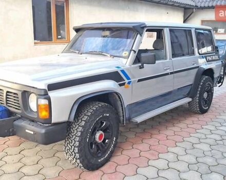 Серый Ниссан Патрол, объемом двигателя 2.8 л и пробегом 300 тыс. км за 9997 $, фото 1 на Automoto.ua