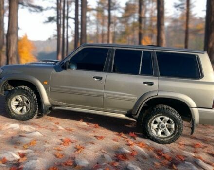 Серый Ниссан Патрол, объемом двигателя 3 л и пробегом 170 тыс. км за 8999 $, фото 1 на Automoto.ua