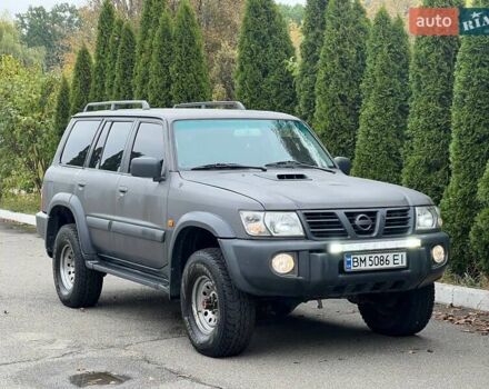 Серый Ниссан Патрол, объемом двигателя 3 л и пробегом 446 тыс. км за 15900 $, фото 1 на Automoto.ua