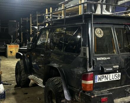 Синий Ниссан Патрол, объемом двигателя 2.8 л и пробегом 300 тыс. км за 6900 $, фото 11 на Automoto.ua