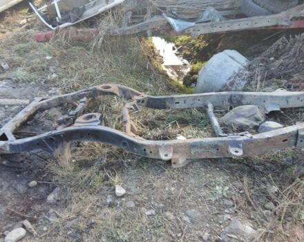 Синій Ніссан Патрол, об'ємом двигуна 0 л та пробігом 300 тис. км за 1000 $, фото 1 на Automoto.ua