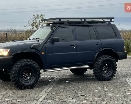 Синий Ниссан Патрол, объемом двигателя 2.83 л и пробегом 290 тыс. км за 14500 $, фото 6 на Automoto.ua
