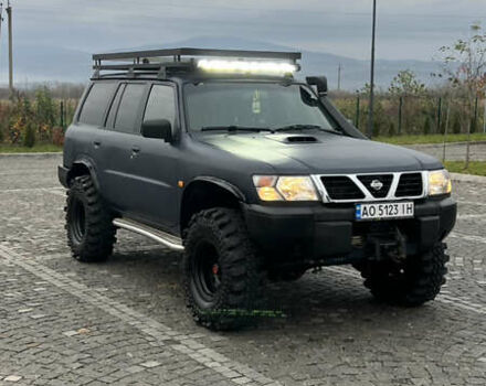 Синий Ниссан Патрол, объемом двигателя 2.83 л и пробегом 290 тыс. км за 14500 $, фото 2 на Automoto.ua