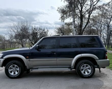 Синий Ниссан Патрол, объемом двигателя 3 л и пробегом 312 тыс. км за 10550 $, фото 2 на Automoto.ua