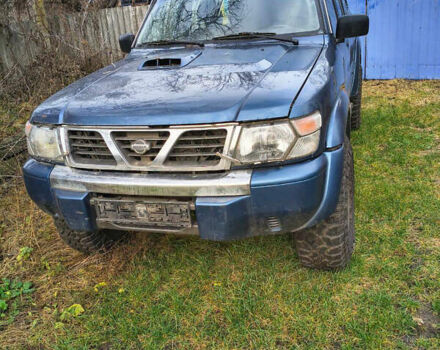 Синий Ниссан Патрол, объемом двигателя 3 л и пробегом 425 тыс. км за 8000 $, фото 1 на Automoto.ua