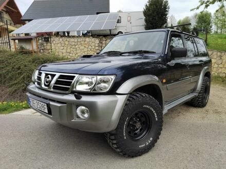 Синий Ниссан Патрол, объемом двигателя 3 л и пробегом 273 тыс. км за 3950 $, фото 1 на Automoto.ua
