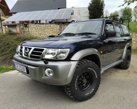 Синий Ниссан Патрол, объемом двигателя 3 л и пробегом 273 тыс. км за 3950 $, фото 1 на Automoto.ua