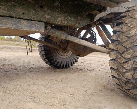 Зеленый Ниссан Патрол, объемом двигателя 3.3 л и пробегом 250 тыс. км за 4750 $, фото 3 на Automoto.ua