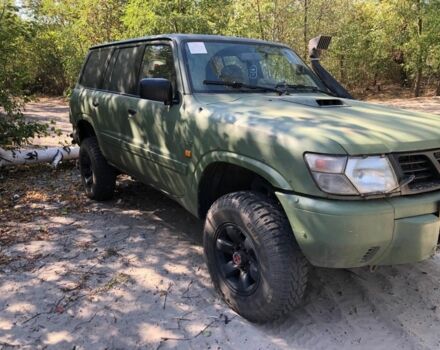Зеленый Ниссан Патрол, объемом двигателя 2.8 л и пробегом 200 тыс. км за 11000 $, фото 5 на Automoto.ua