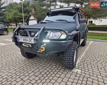 Зелений Ніссан Патрол, об'ємом двигуна 2.8 л та пробігом 198 тис. км за 19999 $, фото 5 на Automoto.ua