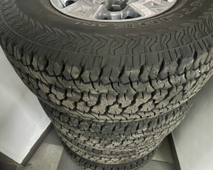 Зеленый Ниссан Патрол, объемом двигателя 4.2 л и пробегом 427 тыс. км за 35000 $, фото 10 на Automoto.ua