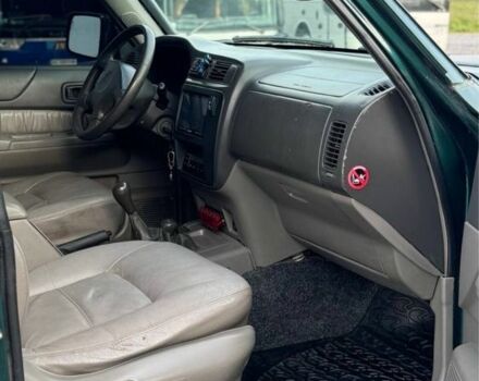 Зелений Ніссан Патрол, об'ємом двигуна 4.5 л та пробігом 150 тис. км за 19700 $, фото 5 на Automoto.ua