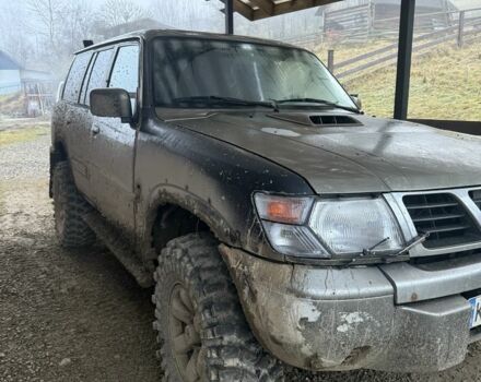 Зеленый Ниссан Патрол, объемом двигателя 2.8 л и пробегом 400 тыс. км за 16000 $, фото 3 на Automoto.ua