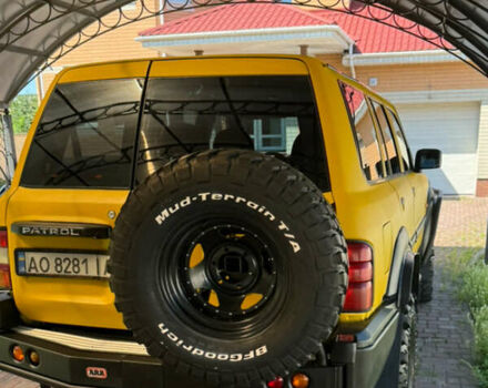 Зеленый Ниссан Патрол, объемом двигателя 4.2 л и пробегом 270 тыс. км за 26800 $, фото 10 на Automoto.ua