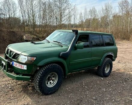 Зеленый Ниссан Патрол, объемом двигателя 3 л и пробегом 185 тыс. км за 7350 $, фото 3 на Automoto.ua