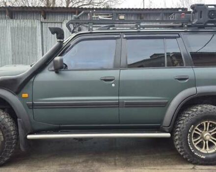 Зеленый Ниссан Патрол, объемом двигателя 2.95 л и пробегом 350 тыс. км за 27900 $, фото 5 на Automoto.ua