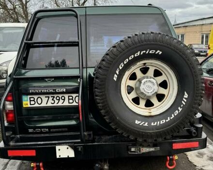 Зеленый Ниссан Патрол, объемом двигателя 3 л и пробегом 377 тыс. км за 14900 $, фото 6 на Automoto.ua