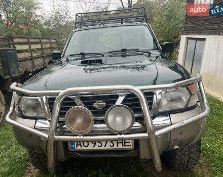 Зеленый Ниссан Патрол, объемом двигателя 2.95 л и пробегом 300 тыс. км за 9800 $, фото 9 на Automoto.ua