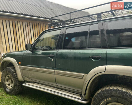 Зеленый Ниссан Патрол, объемом двигателя 2.95 л и пробегом 300 тыс. км за 9800 $, фото 6 на Automoto.ua
