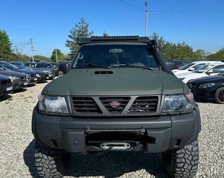 Зеленый Ниссан Патрол, объемом двигателя 2.95 л и пробегом 333 тыс. км за 25000 $, фото 2 на Automoto.ua