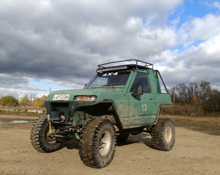 Зелений Ніссан Патрол, об'ємом двигуна 3.3 л та пробігом 250 тис. км за 4750 $, фото 1 на Automoto.ua