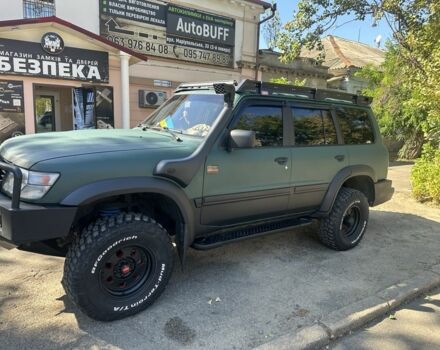 Зелений Ніссан Патрол, об'ємом двигуна 4.2 л та пробігом 427 тис. км за 35000 $, фото 1 на Automoto.ua