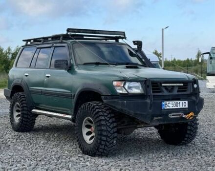 Зелений Ніссан Патрол, об'ємом двигуна 4.5 л та пробігом 150 тис. км за 19700 $, фото 1 на Automoto.ua