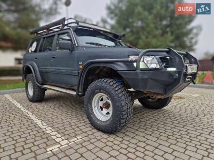 Зелений Ніссан Патрол, об'ємом двигуна 2.8 л та пробігом 198 тис. км за 19999 $, фото 1 на Automoto.ua