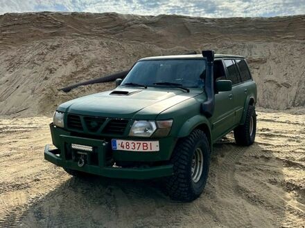 Ниссан Патрол 2000 в Днепре (Днепропетровске) на Automoto.ua Зеленый Ниссан Патрол, объемом двигателя 30 л и пробегом 185 тыс. км за 8000 $, фото 1 на Automoto.ua