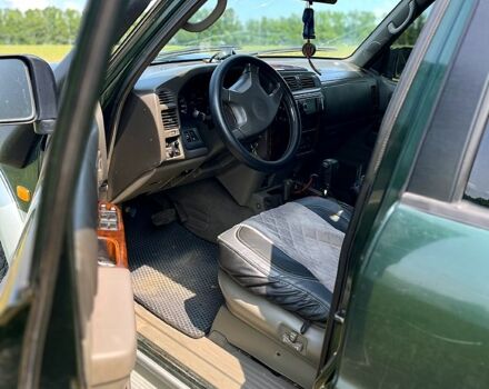 Зелений Ніссан Патрол, об'ємом двигуна 3 л та пробігом 275 тис. км за 11000 $, фото 1 на Automoto.ua