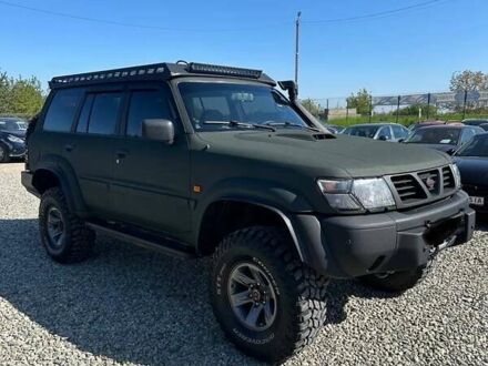 Зелений Ніссан Патрол, об'ємом двигуна 2.95 л та пробігом 333 тис. км за 25000 $, фото 1 на Automoto.ua