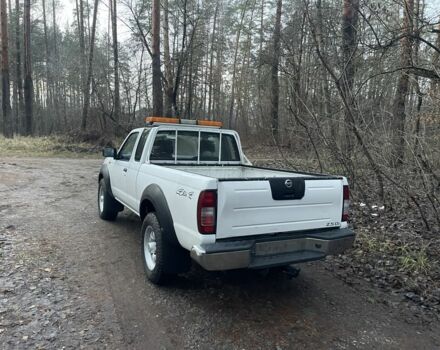 Белый Ниссан Пикап, объемом двигателя 0 л и пробегом 190 тыс. км за 6200 $, фото 7 на Automoto.ua