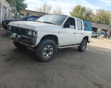 Білий Ніссан Пікап, об'ємом двигуна 2 л та пробігом 330 тис. км за 3300 $, фото 1 на Automoto.ua
