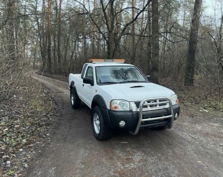 Белый Ниссан Пикап, объемом двигателя 0 л и пробегом 190 тыс. км за 6200 $, фото 1 на Automoto.ua