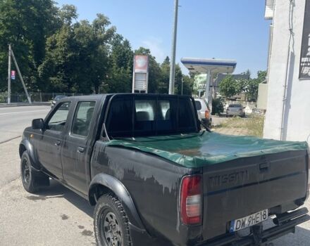 Чорний Ніссан Пікап, об'ємом двигуна 0 л та пробігом 280 тис. км за 5100 $, фото 3 на Automoto.ua