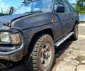Чорний Ніссан Пікап, об'ємом двигуна 2.5 л та пробігом 0 тис. км за 3000 $, фото 1 на Automoto.ua